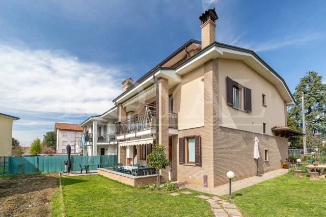 Villa | Via Don Giovanni Leoni, Aicurzio